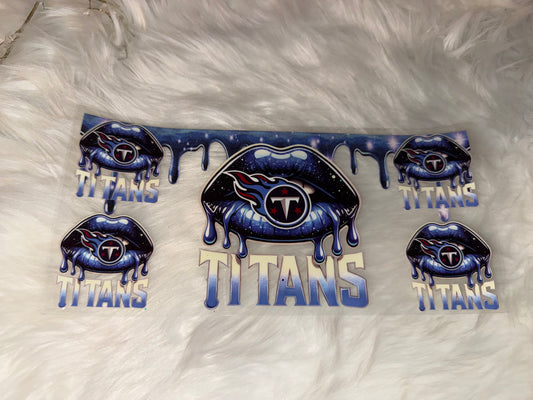 Titans lips